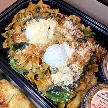 Scaddabush - fettucine bolognese - Italian Near Me - Richmond Hill, Ontario Scaddabush - fettucine bolognese - Italian Near Me - Richmond Hill, Ontario