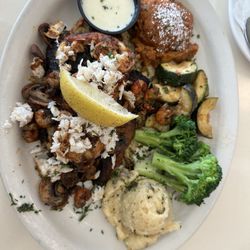Valdos Seafood House - The Seared Salmon