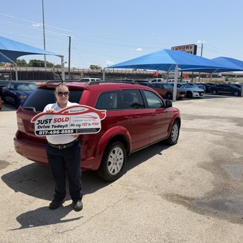 Luxury Auto Inc - Another happy customer driving home the same day - Used Car Dealers Near Me - Fort Worth, Texas Luxury Auto Inc - Another happy customer driving home the same day - Used Car Dealers Near Me - Fort Worth, Texas