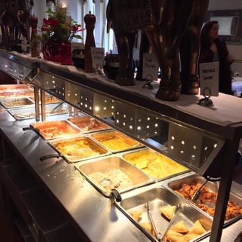 Aroma Fine Indian Cuisine - Lunch buffet almost empty at 2:30pm - Indian Near Me - Toronto, Ontario