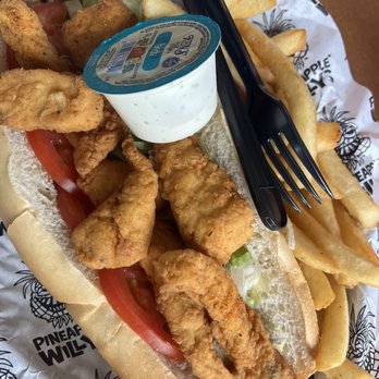 Pineapple Willy's - Mahi Po-Boy - Seafood Near Me - Panama City Beach, Florida