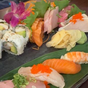 Hoshi & Sushi - Sushi Bars Near Me - Hollywood, Florida