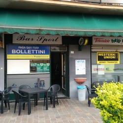 Bar Sport - vista dall'esterno