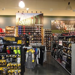 DICK'S Sporting Goods