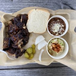 Wandering Joe's - Smoked Meat Platter - Rib Tips, Smoked Pintos, Slaw