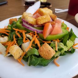 Luigi's Homestyle Pizza No 3 - Dinner Salad.