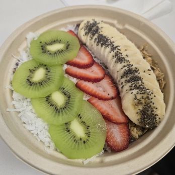 Vanilla Cafe - Acai bowl - Cafes Near Me - Miami, Florida