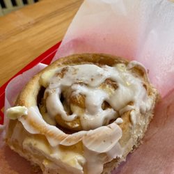 BoulTawns's Bakery & Cafe - Cinnamon roll