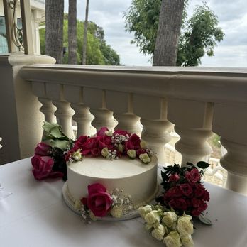 Some Crust Bakery - Pink champagne cake - Bakeries Near Me - Claremont, California Some Crust Bakery - Pink champagne cake - Bakeries Near Me - Claremont, California