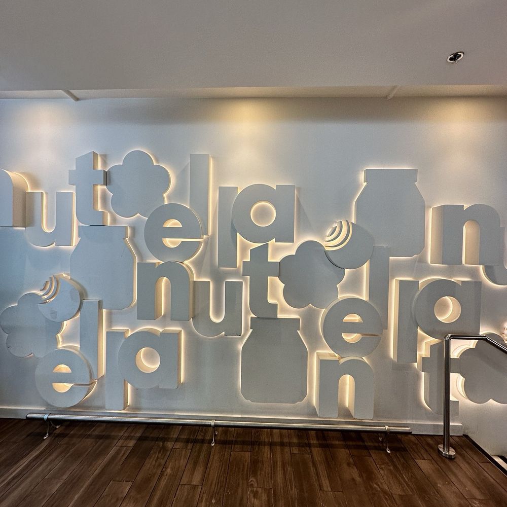 Nutella Cafe - Desserts Near Me - Chicago, Illinois Nutella Cafe - Desserts Near Me - Chicago, Illinois