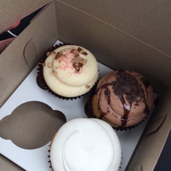 SmallCakes Omaha - Cupcakes Near Me - Papillion, Nebraska SmallCakes Omaha - Cupcakes Near Me - Papillion, Nebraska