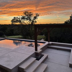 Cody Pools - Georgetown - Clean pool.
