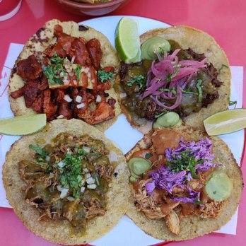 El Vecino Taqueria Paris - Tacos! Al pastor, carnitas, tinga de pollo, and shredded beef. - Mexican Near Me - Paris El Vecino Taqueria Paris - Tacos! Al pastor, carnitas, tinga de pollo, and shredded beef. - Mexican Near Me - Paris