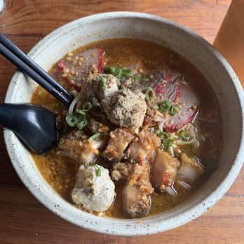 Paadee - Ba Mhee "Pitsanulok" - Thai Near Me - Portland, Oregon