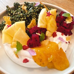 Plants - Coconut yogurt bowl - food, salads - 全素 Near Me - 大安區, TPE