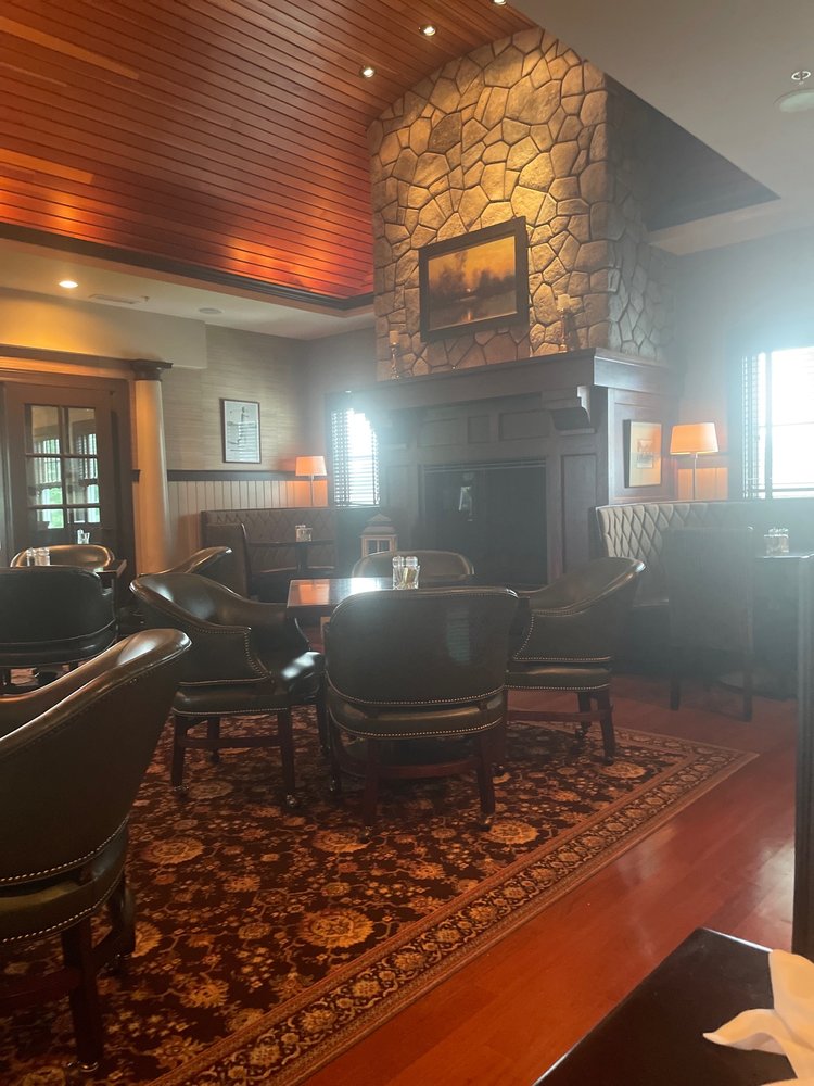 Food from Henry's At The Club