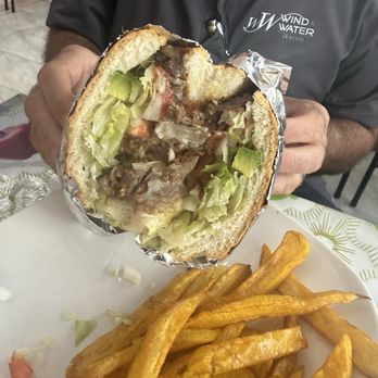 Restaurante Guatemalteco Dos Hermanos - Beef torta - Latin American Near Me - Augusta, Georgia Restaurante Guatemalteco Dos Hermanos - Beef torta - Latin American Near Me - Augusta, Georgia