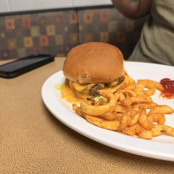 “The Restaurant” - Jalapeño Burger - Southern Near Me - Indian Mound, Tennessee “The Restaurant” - Jalapeño Burger - Southern Near Me - Indian Mound, Tennessee