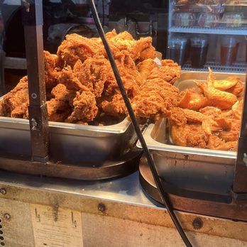 Ma Lessie's Chicken and Waffles - It called to me - Waffles Near Me - Philadelphia, Pennsylvania