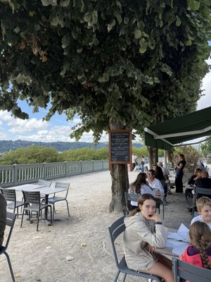 Le Poulet à 3 Pattes by null