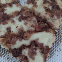 Villa Nova Pizza - Barbecue chicken pizza