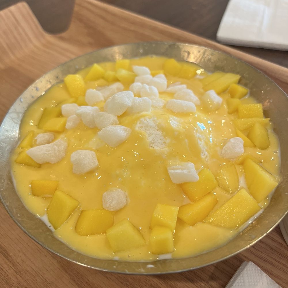 Mochi - Mango Milk Snow - Ice Cream & Frozen Yogurt Near Me - Irvine, California