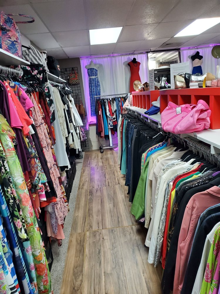 ENCORE RESALE 850 Updated September 2024 14 Photos 423 Page Bacon