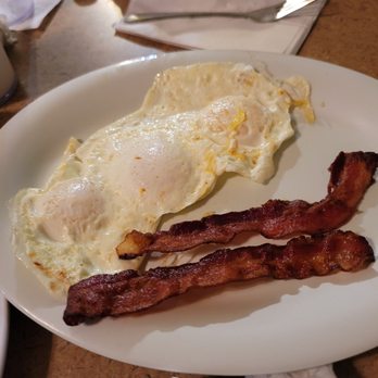 Country House Restaurant - Eggs and bacon - Southern Near Me - Winter Garden, Florida Country House Restaurant - Eggs and bacon - Southern Near Me - Winter Garden, Florida