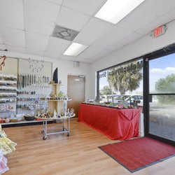 Botanica Candles & More
