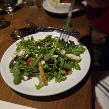 Oswego Grill - Pear salad - American Near Me - Vancouver, Washington Oswego Grill - Pear salad - American Near Me - Vancouver, Washington