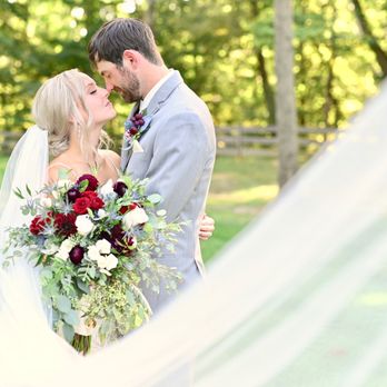 Jasmine Norris Photography - Bride and Groom at Stone Creek Lodge in Crawfordsville, Indiana. - Session Photography Near Me - Lafayette, Indiana Jasmine Norris Photography - Bride and Groom at Stone Creek Lodge in Crawfordsville, Indiana. - Session Photography Near Me - Lafayette, Indiana
