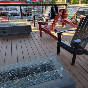 Hotel McCoy - Outdoor deck seating - Hotels Near Me - Pullman, Washington Hotel McCoy - Outdoor deck seating - Hotels Near Me - Pullman, Washington