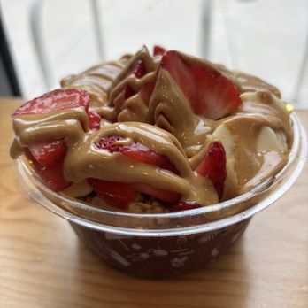 Playa Bowls - 8th Ave Acai Bowl + strawberries and peanut butter - Juice Bars & Smoothies Near Me - Gainesville, Florida Playa Bowls - 8th Ave Acai Bowl + strawberries and peanut butter - Juice Bars & Smoothies Near Me - Gainesville, Florida