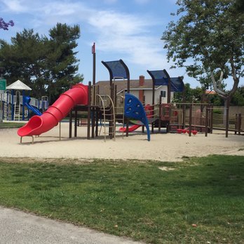 Plavan Urbain H School - nice public park - Elementary Schools Near Me - Fountain Valley, California Plavan Urbain H School - nice public park - Elementary Schools Near Me - Fountain Valley, California
