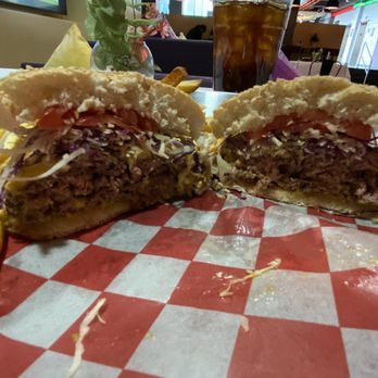 Good Eats Bistro - Close-up of cheeseburger - Mediterranean Near Me - East Elmhurst, New York