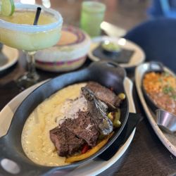 Neon Cactus - Steak fajitas