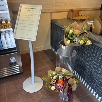 Hardware Coffee - Cafes Near Me - San Francisco, California
