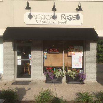 Mexicali Rose - Small, unassuming, and the best! - Mexican Near Me - Newtown, Connecticut