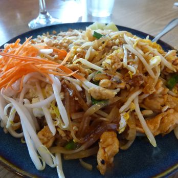 Krua Siam - Pad thai with chicken - Thai Near Me - Garden Grove, California Krua Siam - Pad thai with chicken - Thai Near Me - Garden Grove, California