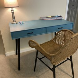 Reclaimed Living - A pop of elegant color.
