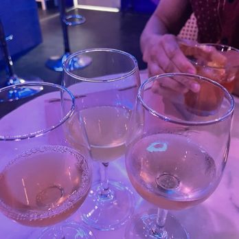 No Comment - Wine Bars Near Me - Memphis, Tennessee