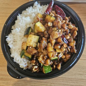 Pick Up Stix - Kung pao chicken - Asian Fusion Near Me - Murrieta, California Pick Up Stix - Kung pao chicken - Asian Fusion Near Me - Murrieta, California