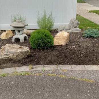Opal's Weeding Service - Gardeners Near Me - Hauppauge, New York Opal's Weeding Service - Gardeners Near Me - Hauppauge, New York