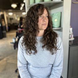 Curly Hair by Lydia