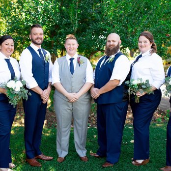 Wild Flowers Design Group - Smaller bridesmaids bouquets. I got one of these as a toss bouquet too. - Florists Near Me Wild Flowers Design Group - Smaller bridesmaids bouquets. I got one of these as a toss bouquet too. - Florists Near Me
