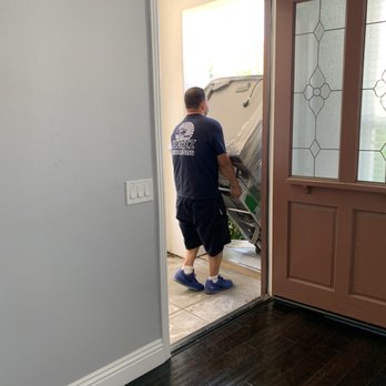 Florez Elite Moving - Heavy refrigerator - Movers Near Me Florez Elite Moving - Heavy refrigerator - Movers Near Me