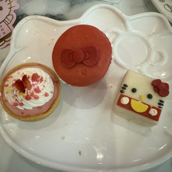 Hello Kitty Cafe - Raspberry macaron, petite four strawberry shortcake, and strawberry cream pie - Themed Cafes Near Me - Santa Clara, California