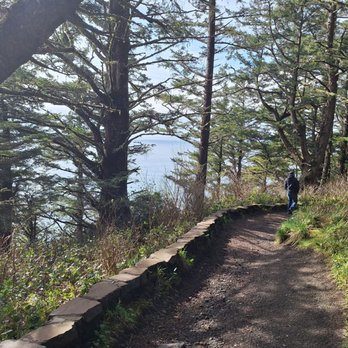 Cape Perpetua Scenic Area - Cool old rock wall on trail looking down at the Pacific Ocean - Hiking Near Me - Yachats, Oregon Cape Perpetua Scenic Area - Cool old rock wall on trail looking down at the Pacific Ocean - Hiking Near Me - Yachats, Oregon