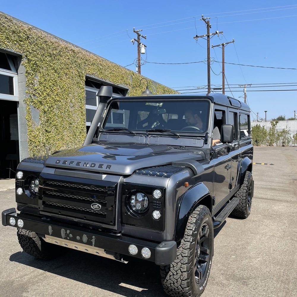 Common Room Roasters - Defender sighting - Coffee Roasteries Near Me - Long Beach, California