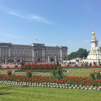 Evan Evans Tours - Beautiful Buckingham Palace - Tours Near Me Evan Evans Tours - Beautiful Buckingham Palace - Tours Near Me